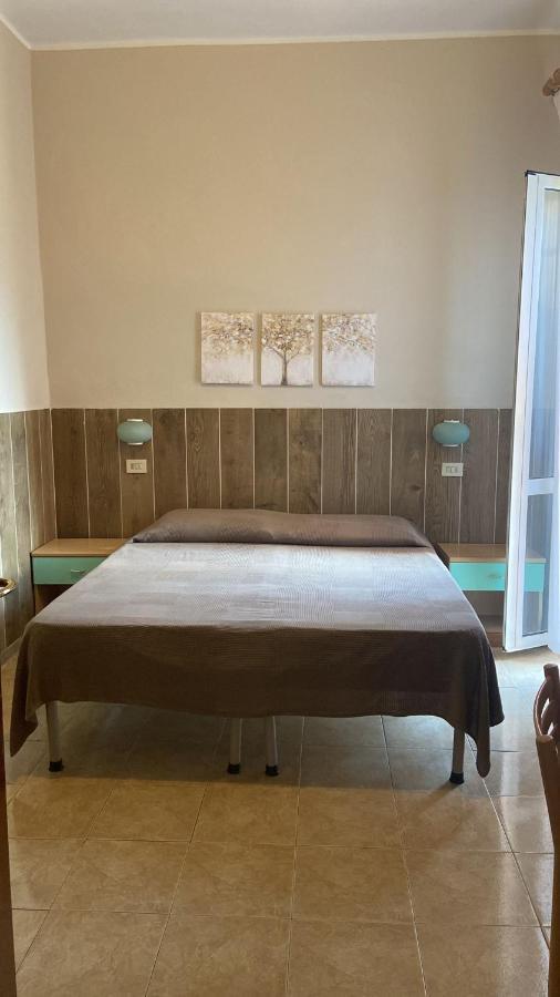 Hotel Sole مارينا دي ماسا المظهر الخارجي الصورة